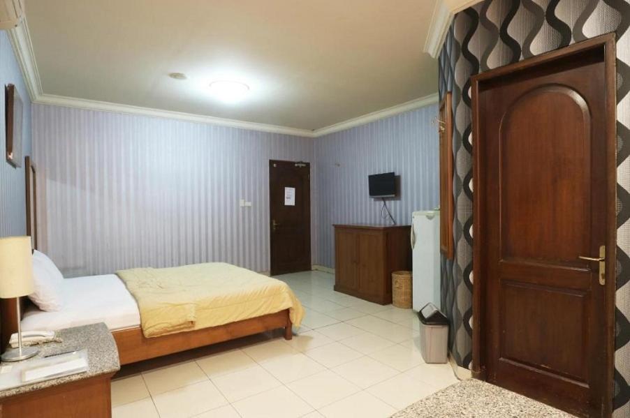 Hotel 678 Kemang Powered By Cocotel Jakarta Luaran gambar